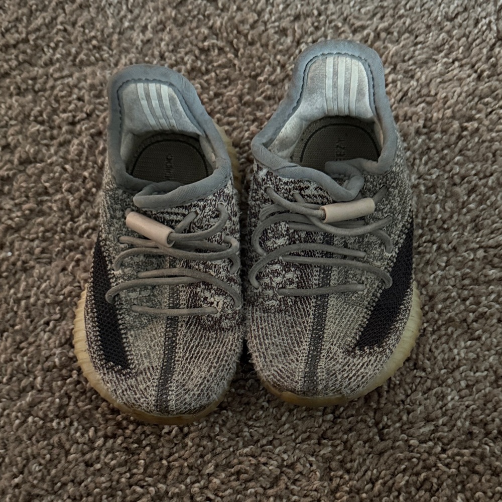 Yeezy Kids Sneakers in Gray and Black